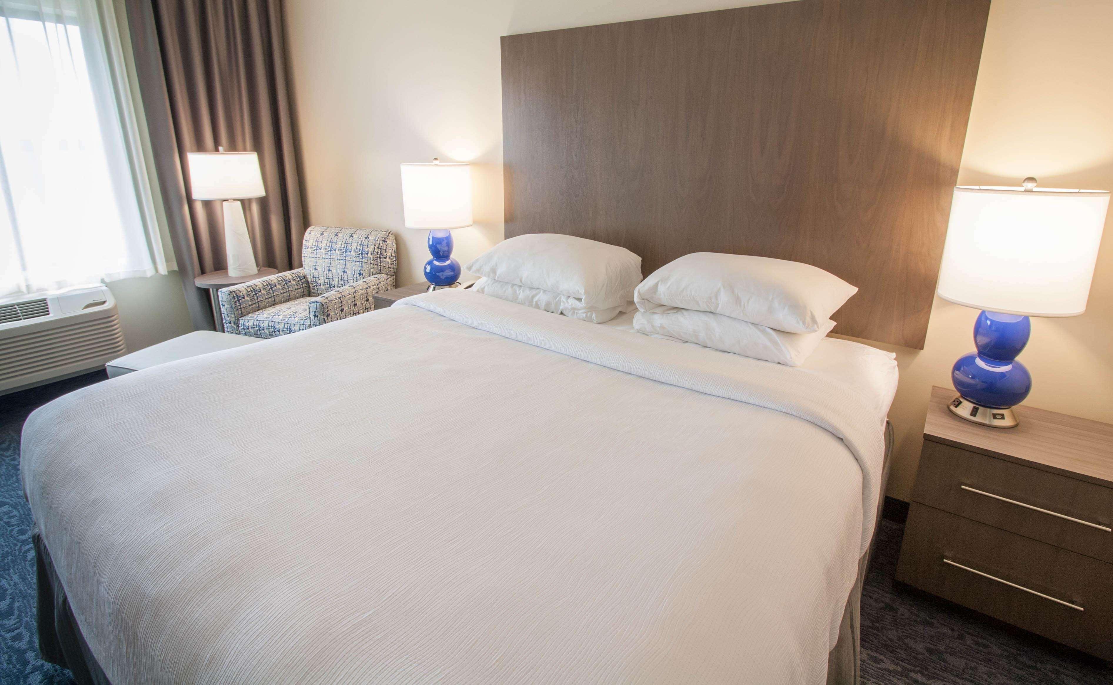 Hotel Renovo Des Moines Urbandale,Tapestry Collection Hilton Εξωτερικό φωτογραφία